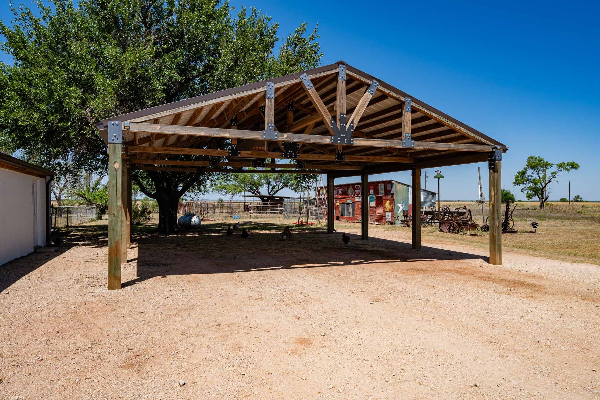 165 Jefferson Avenue Sagerton TX 79548