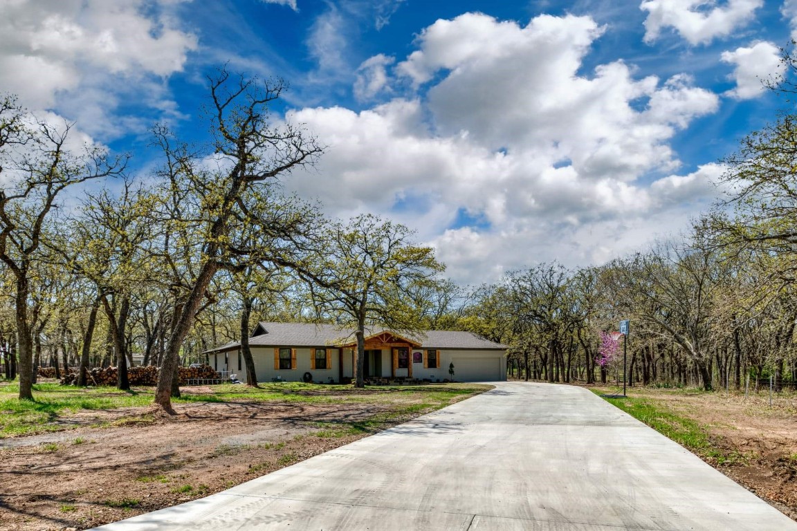 102 El Colina Road Weatherford TX 76085