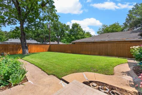 6233 Crestmont Drive Dallas TX 75214