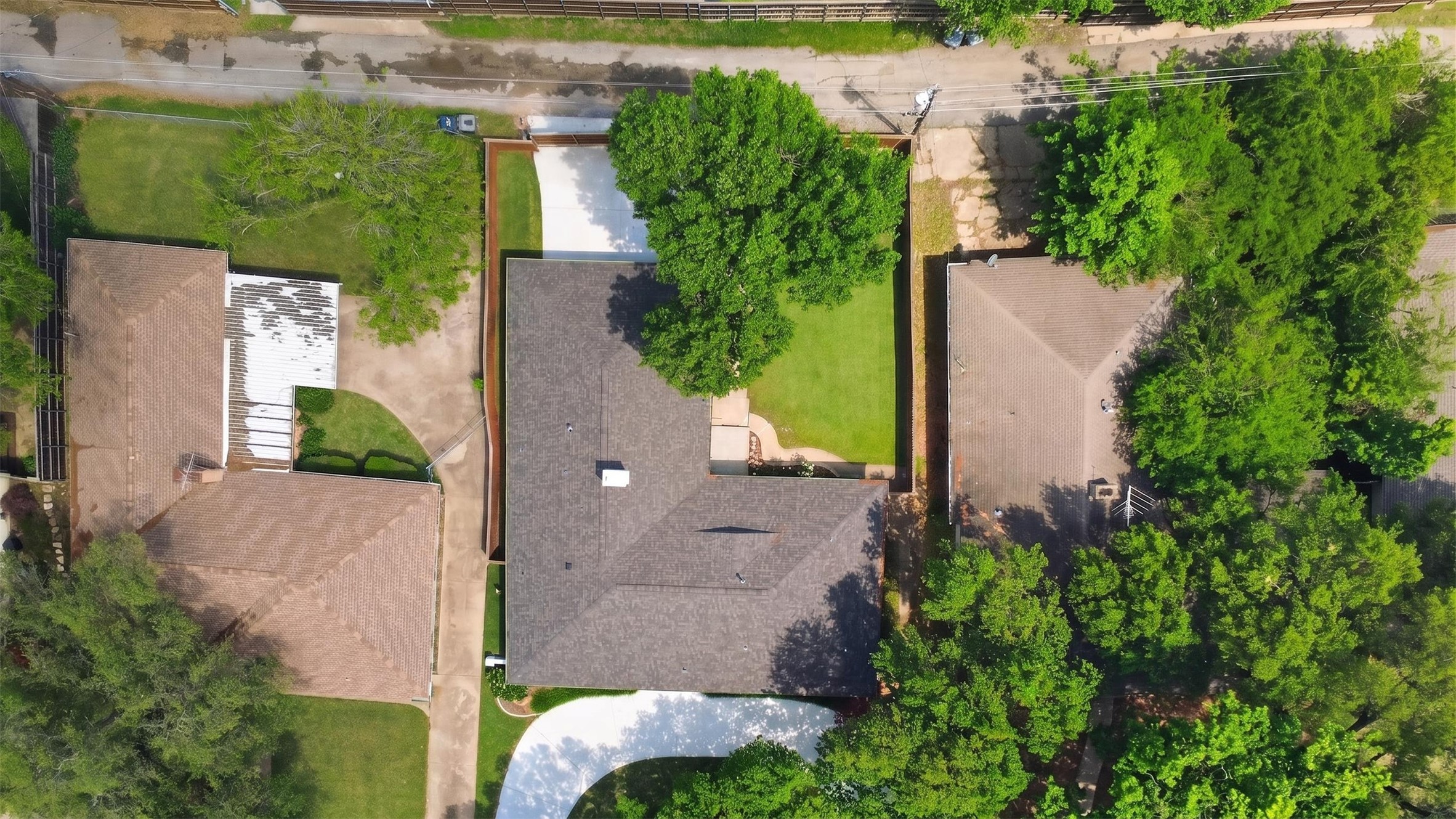6233 Crestmont Drive Dallas TX 75214