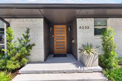 6233 Crestmont Drive Dallas TX 75214
