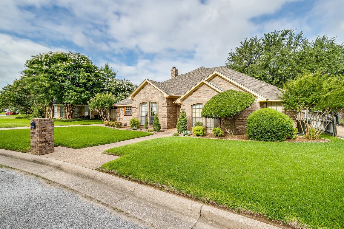 5004 Parliament Drive Arlington TX 76017