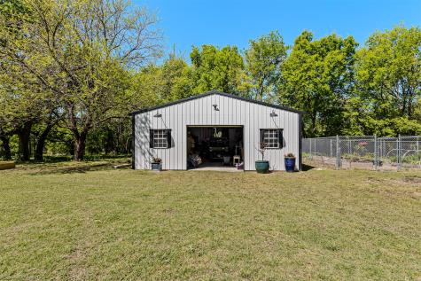 1111 Fm 151 Trenton TX 75490