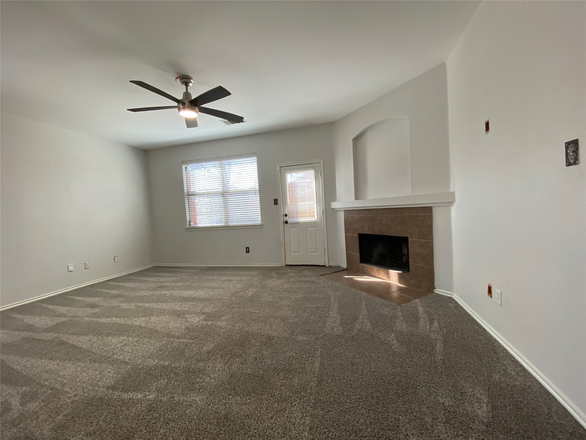 2913 Castlebend Drive Seagoville TX 75159