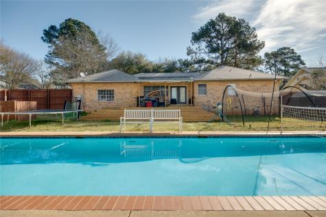 2213 Melissa Drive Palestine TX 75803