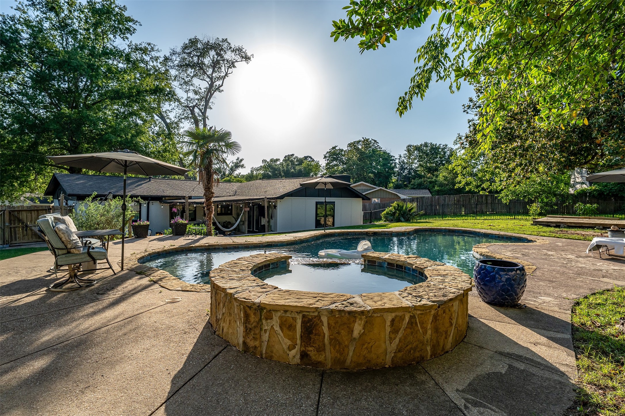 3020 Meadowlark Tyler TX 75701