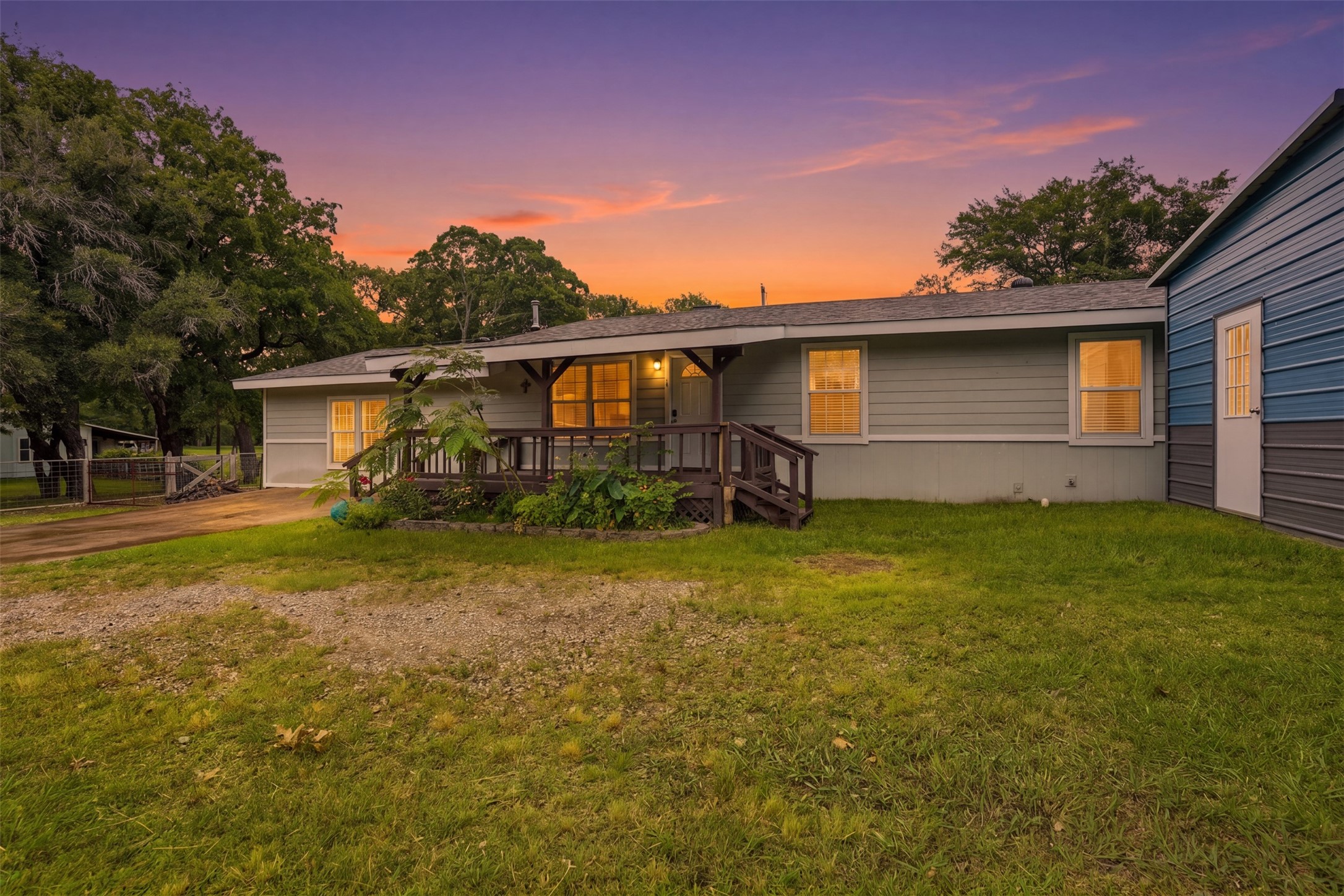 1724 E Crestway Drive West Tawakoni TX 75474