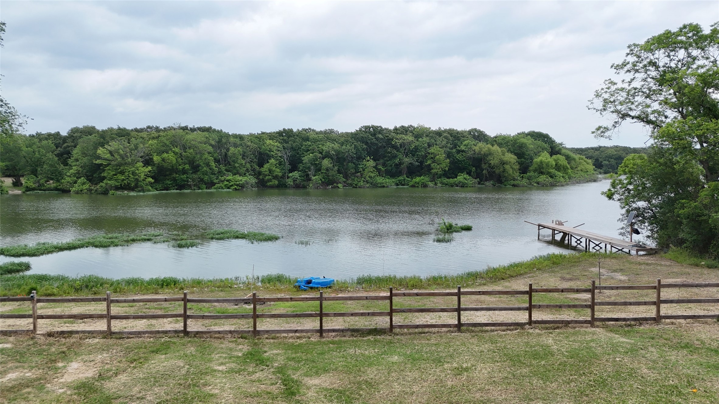 1724 E Crestway Drive West Tawakoni TX 75474