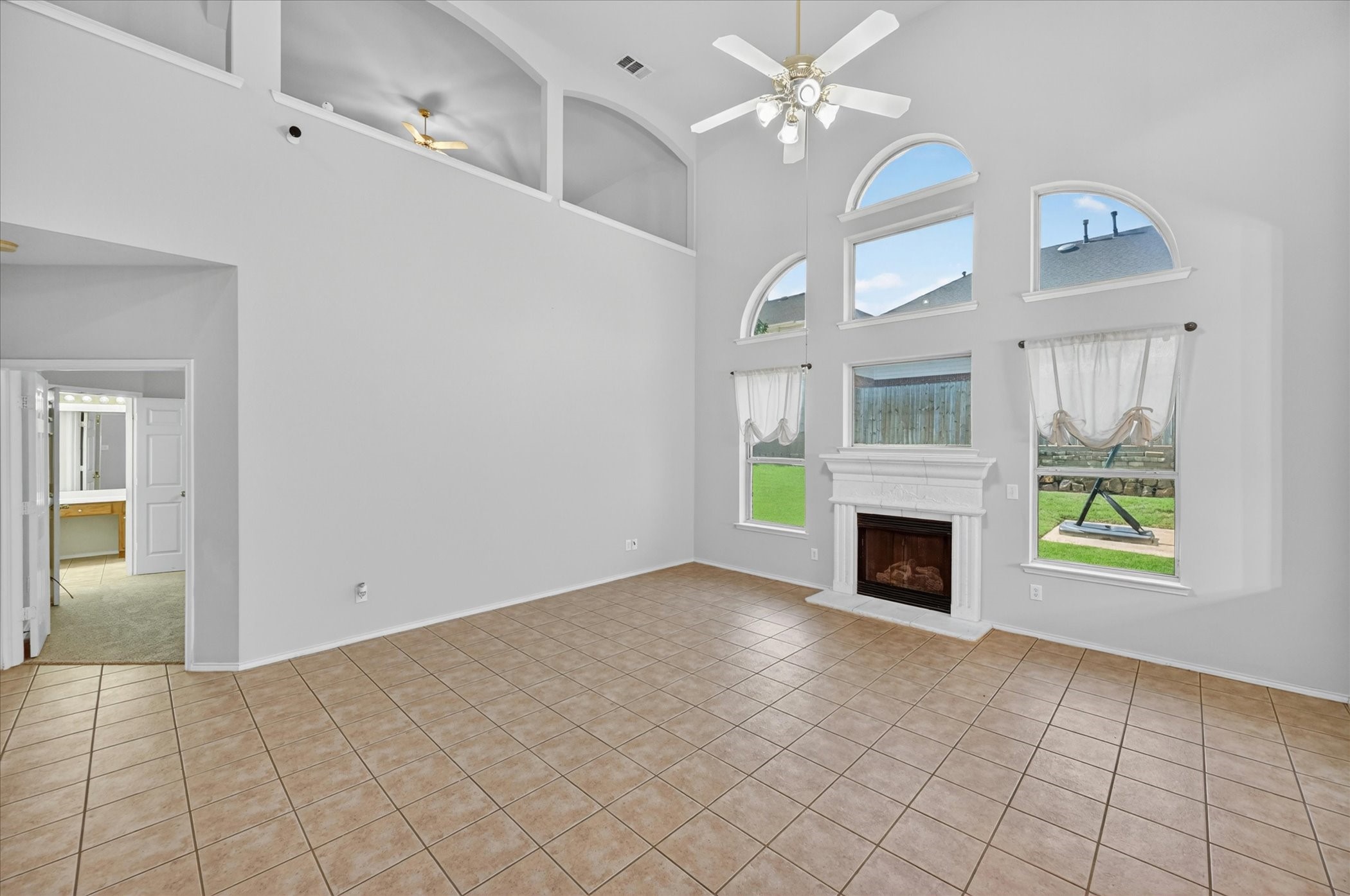 6514 Daisy Drive Arlington TX 76017