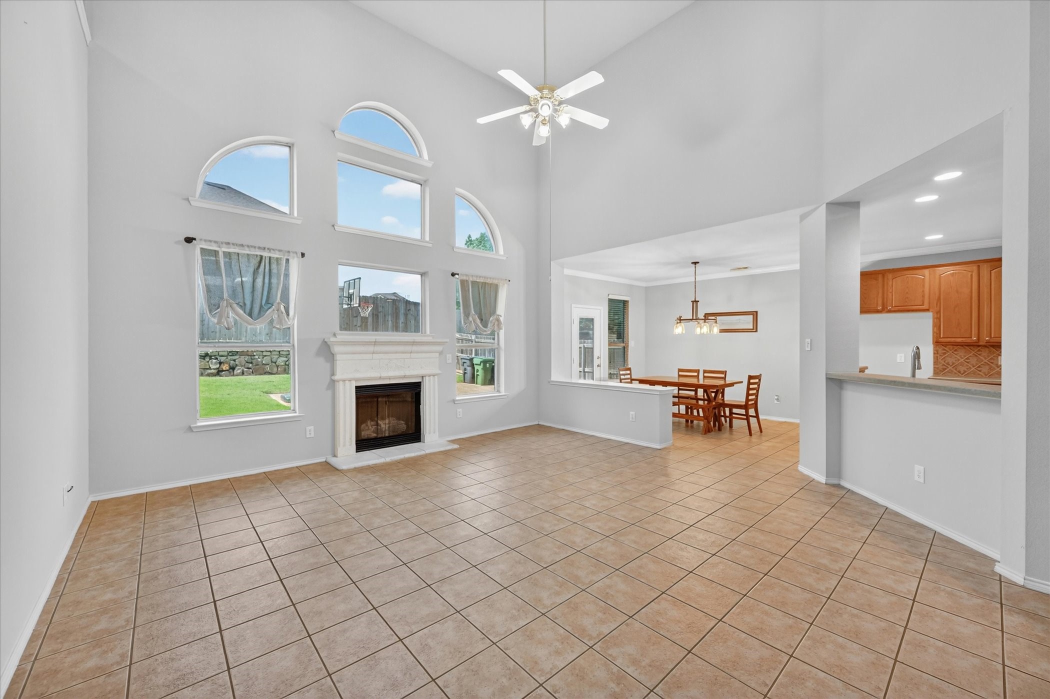 6514 Daisy Drive Arlington TX 76017