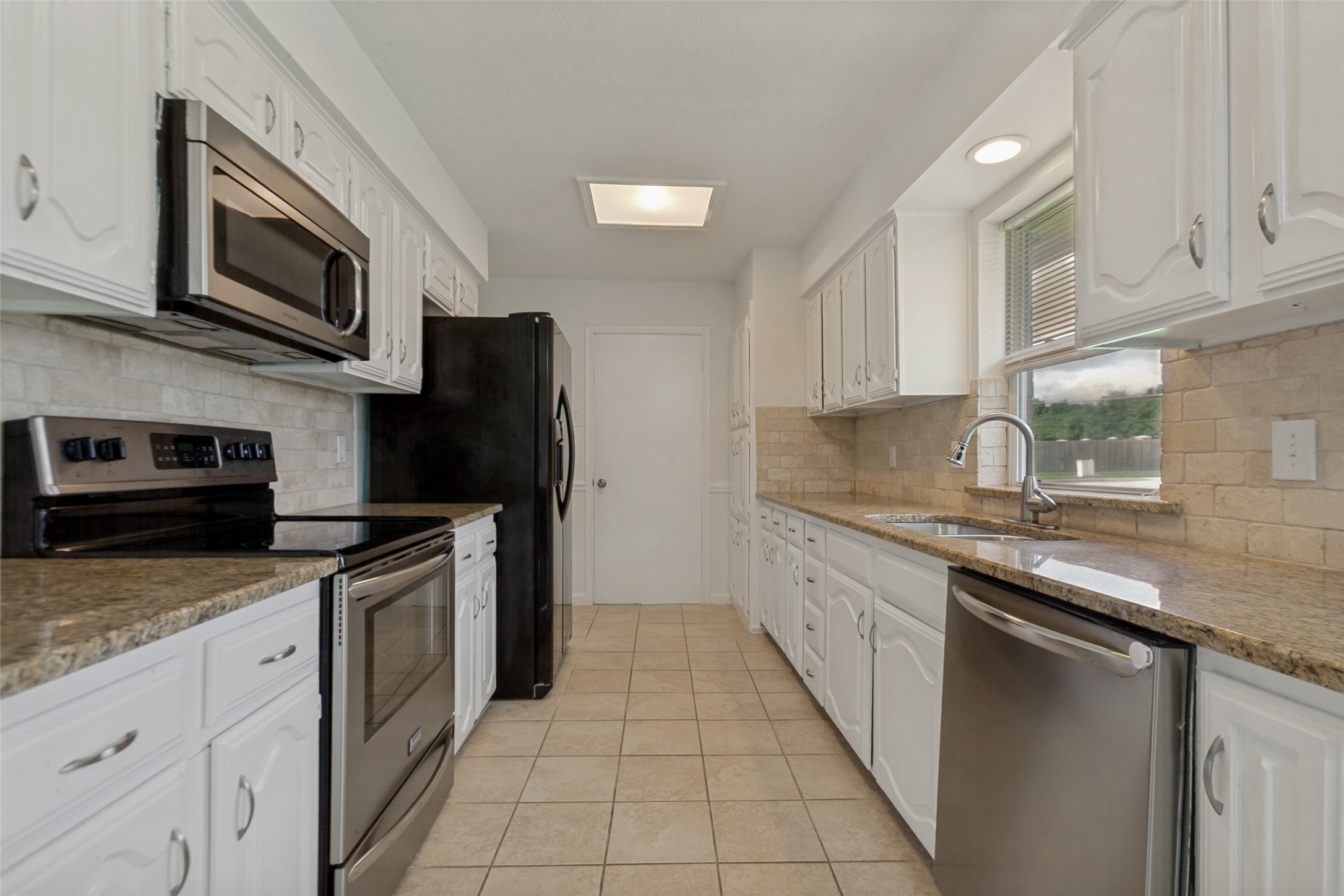 2013 Pleasant Valley Drive Plano TX 75023