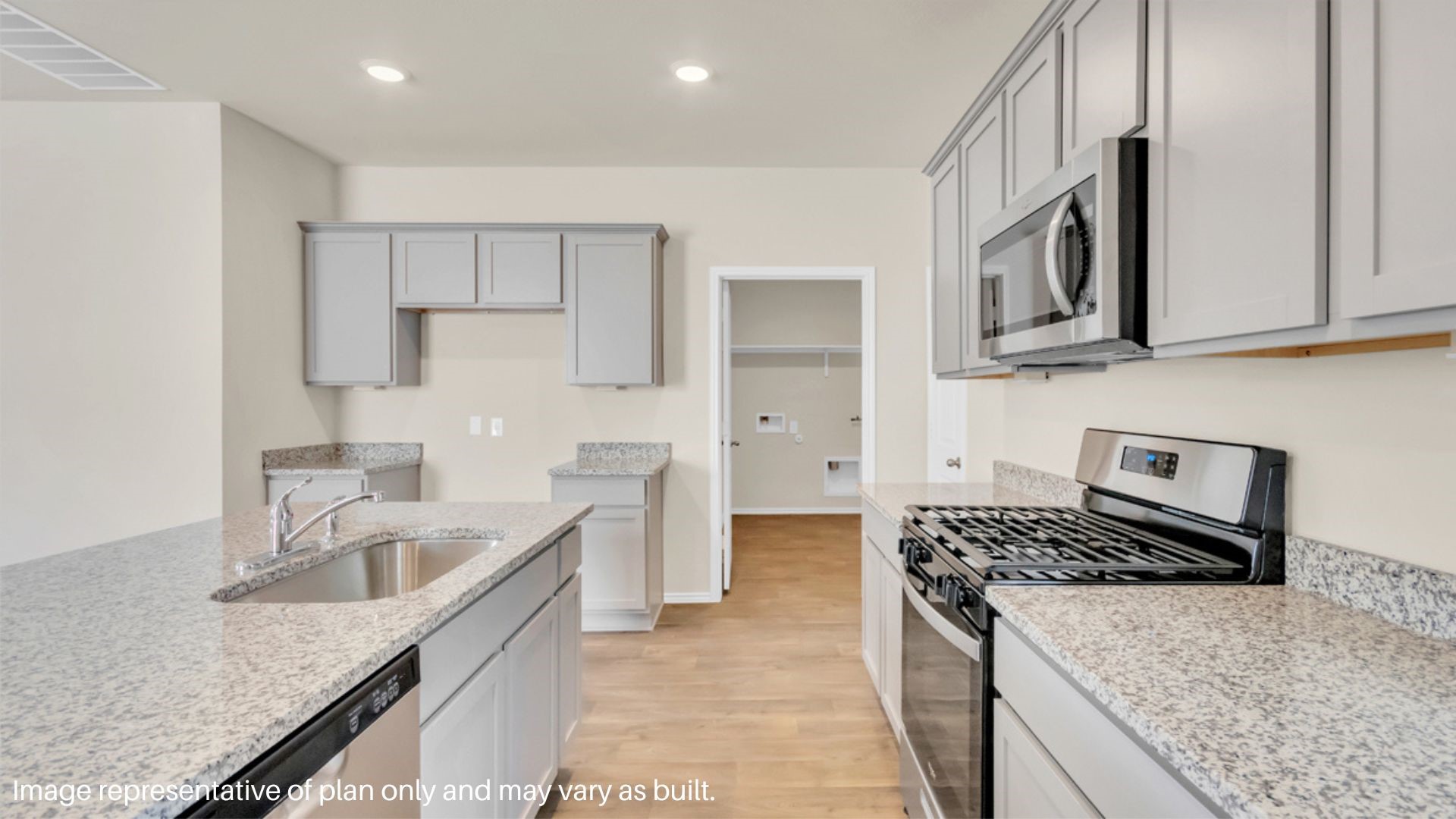 2124 Chantilly Lane Arlington TX 76015