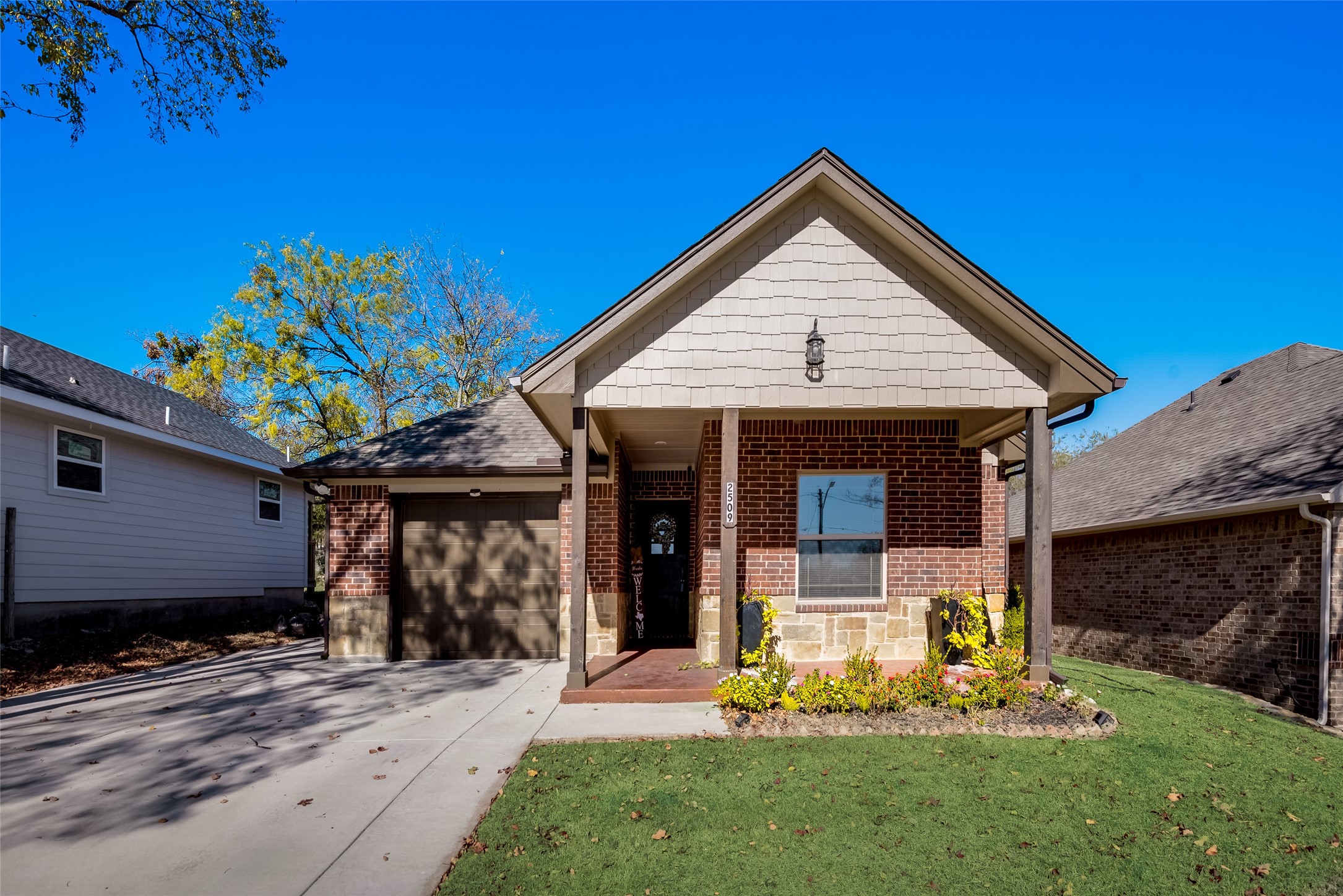 2509 Chester Avenue Fort Worth TX 76106