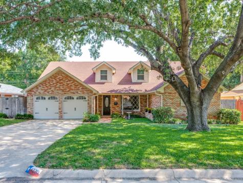 4220 Selkirk Drive W Fort Worth TX 76109