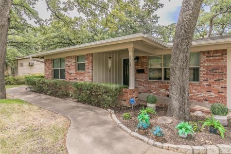 804 Briarwood Boulevard Arlington TX 76013