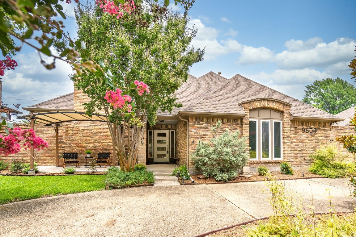9809 Cross Creek Court Dallas TX 75243