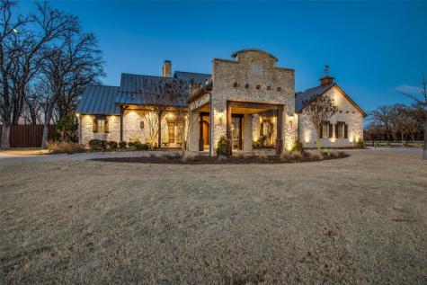 300 Hobson Lane Denton TX 76205