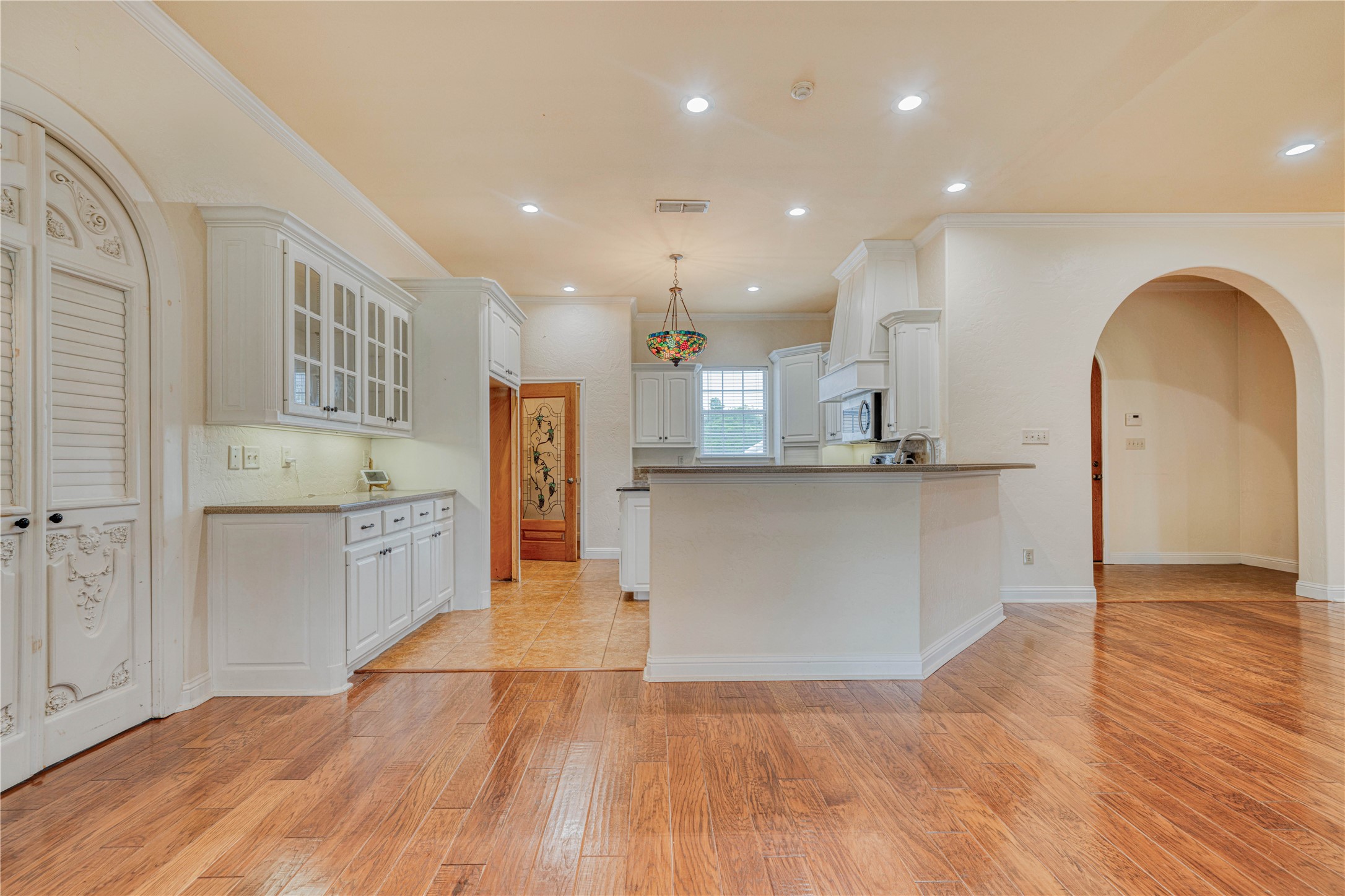 15 W Elmwood Corner Mount Vernon TX 75457
