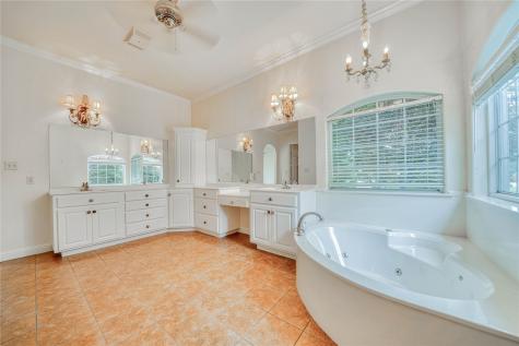 15 W Elmwood Corner Mount Vernon TX 75457