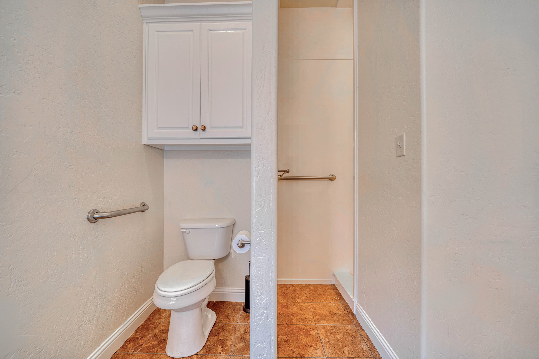 15 W Elmwood Corner Mount Vernon TX 75457