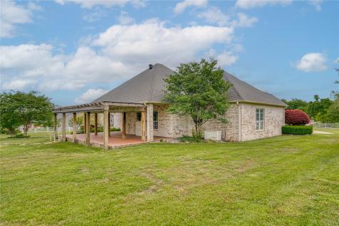 15 W Elmwood Corner Mount Vernon TX 75457
