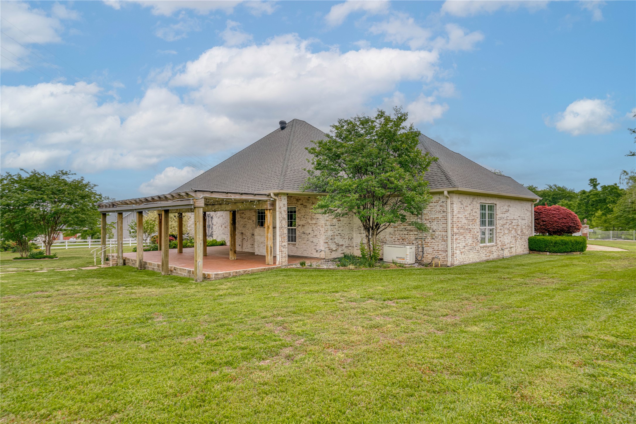 15 W Elmwood Corner Mount Vernon TX 75457