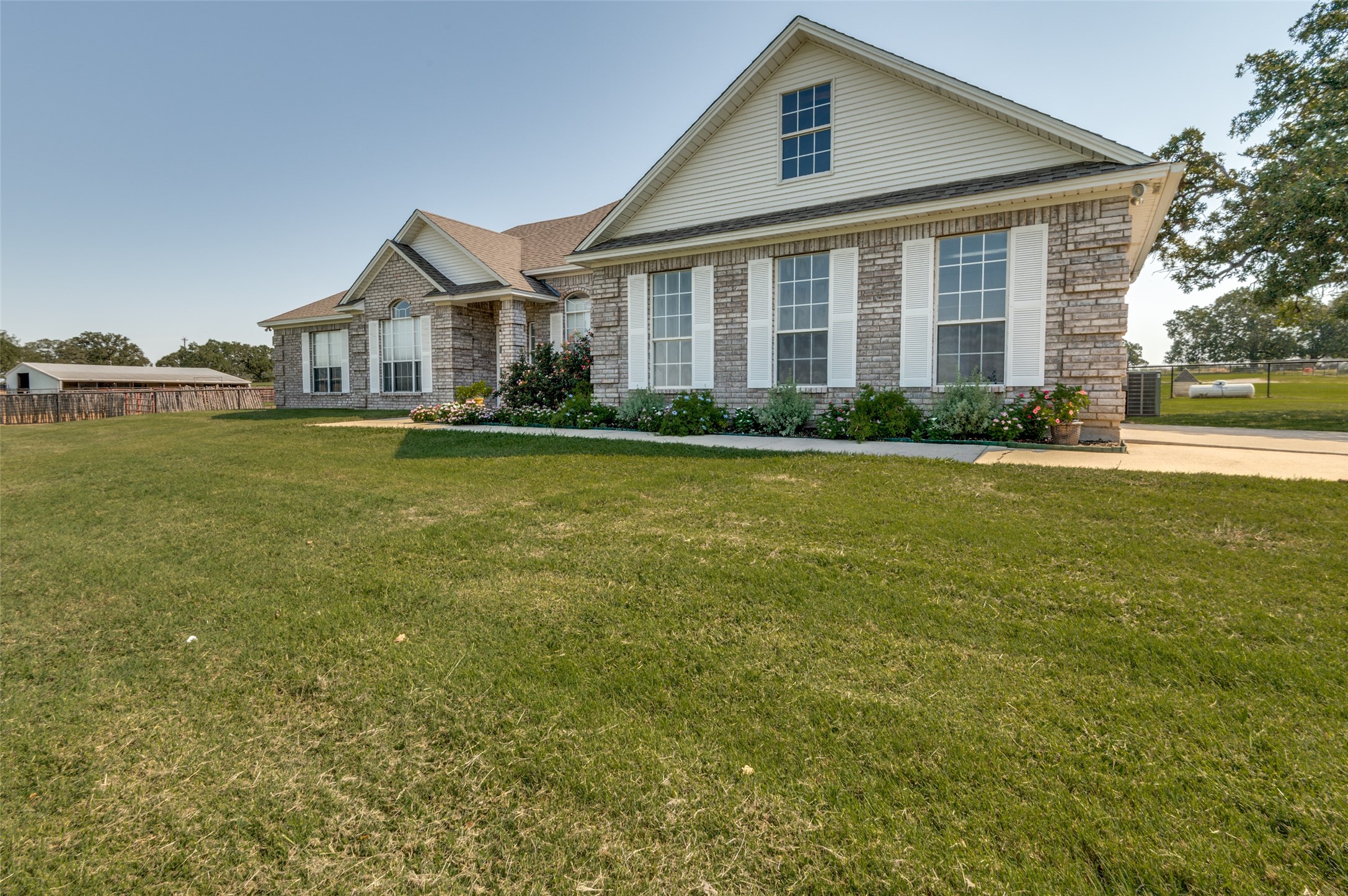 363 County Road 3198 Decatur TX 76234
