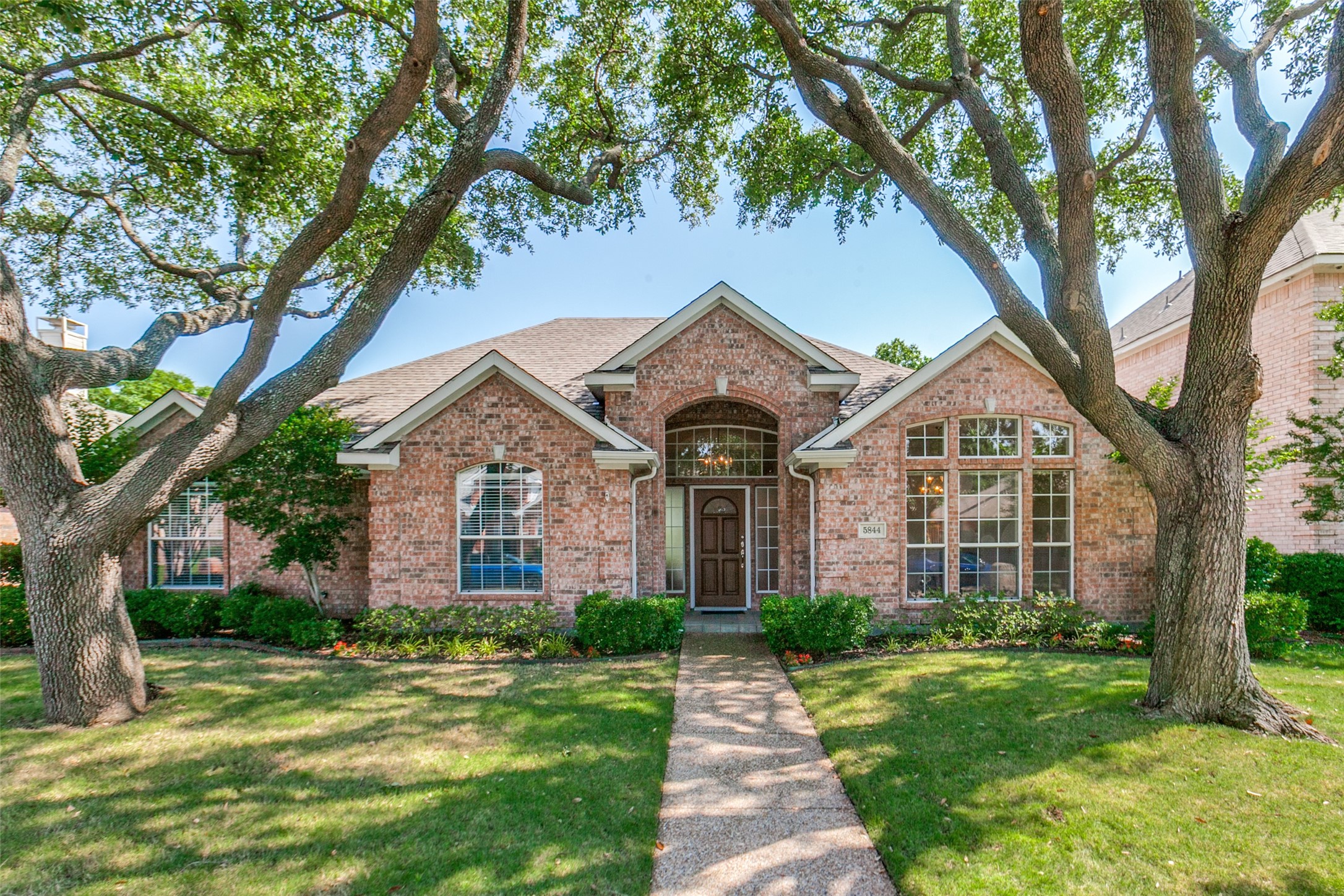 5844 Willow Wood Lane Dallas TX 75252