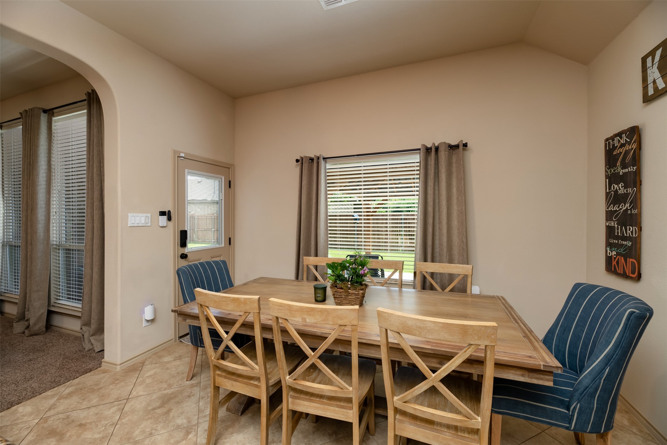 10 Ashlawn Court Edgecliff Village TX 76134