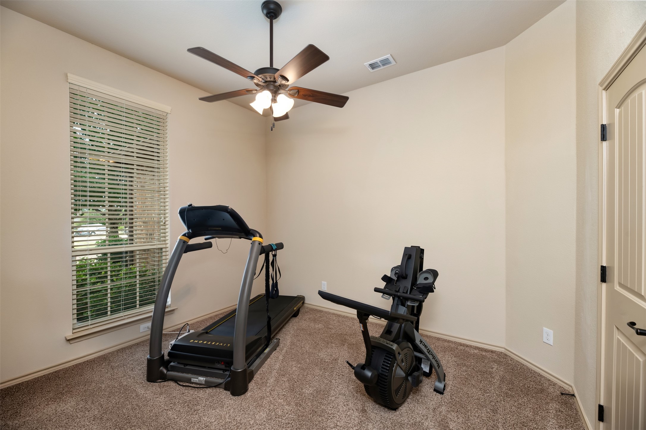 10 Ashlawn Court Edgecliff Village TX 76134