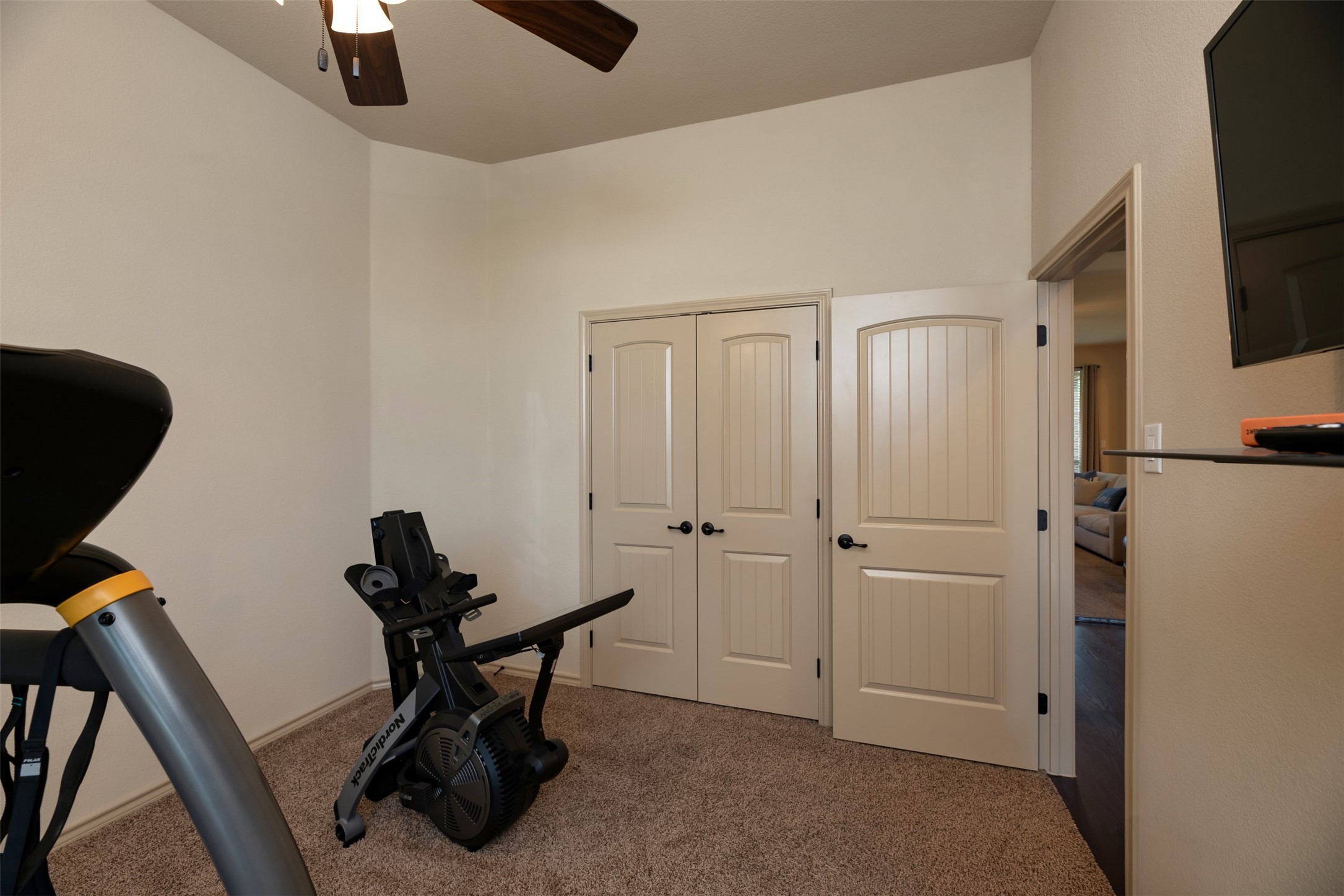 10 Ashlawn Court Edgecliff Village TX 76134