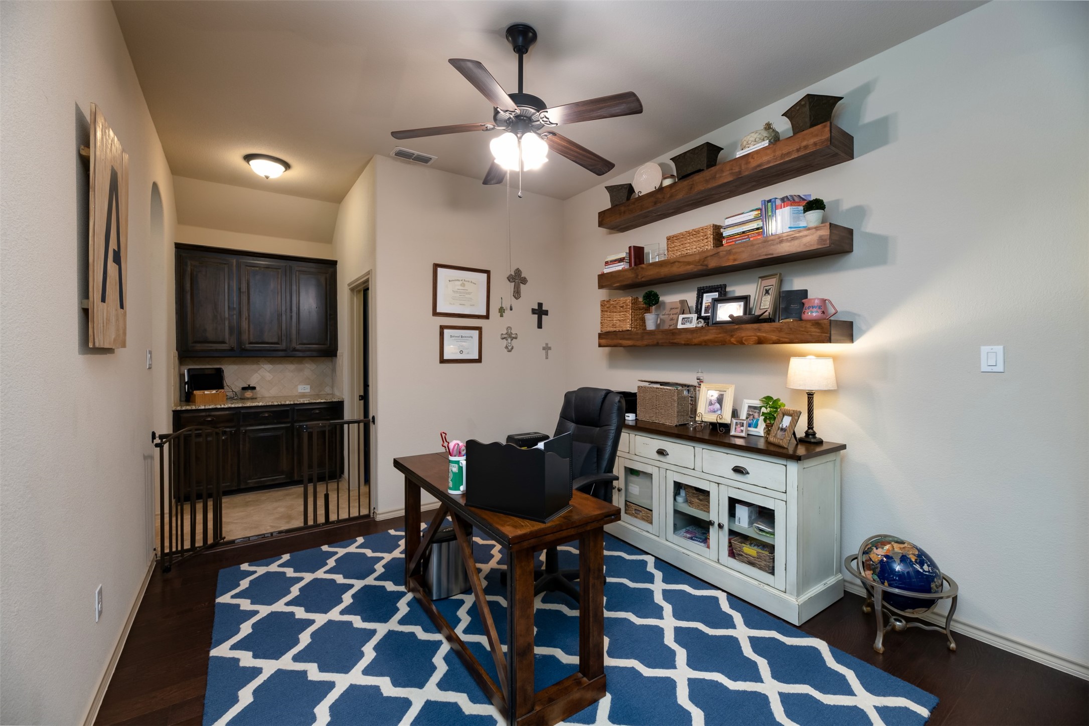 10 Ashlawn Court Edgecliff Village TX 76134