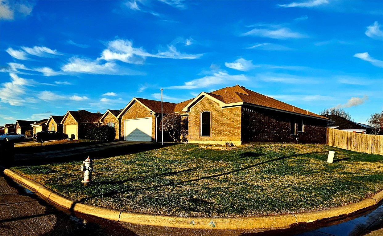 1700 La Caya Drive Mansfield TX 76063