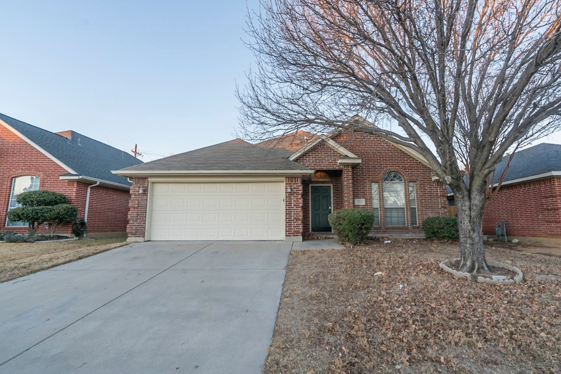 8813 San Joaquin Trail Fort Worth TX 76118