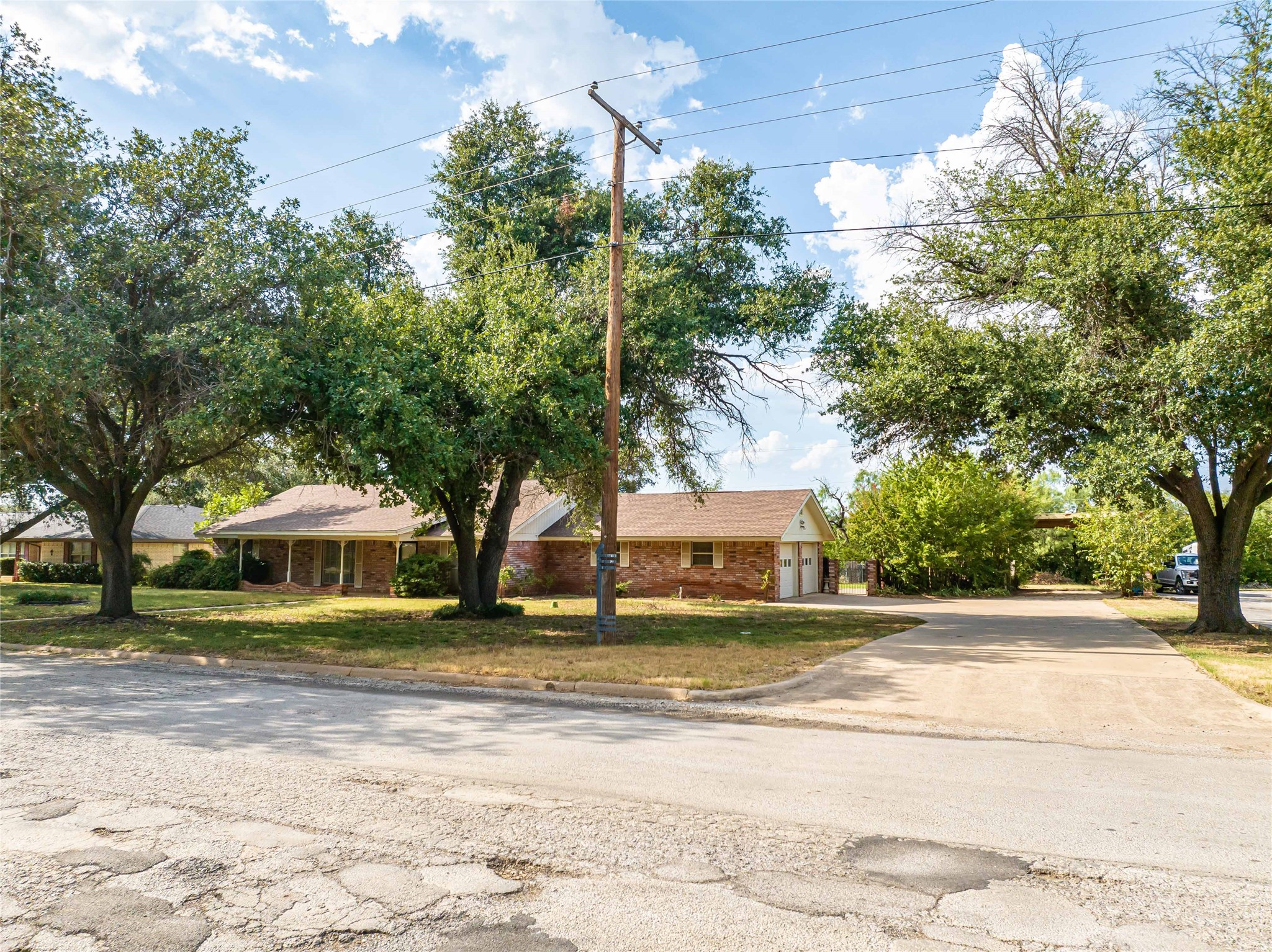1508 W Elliott Street Breckenridge TX 76424