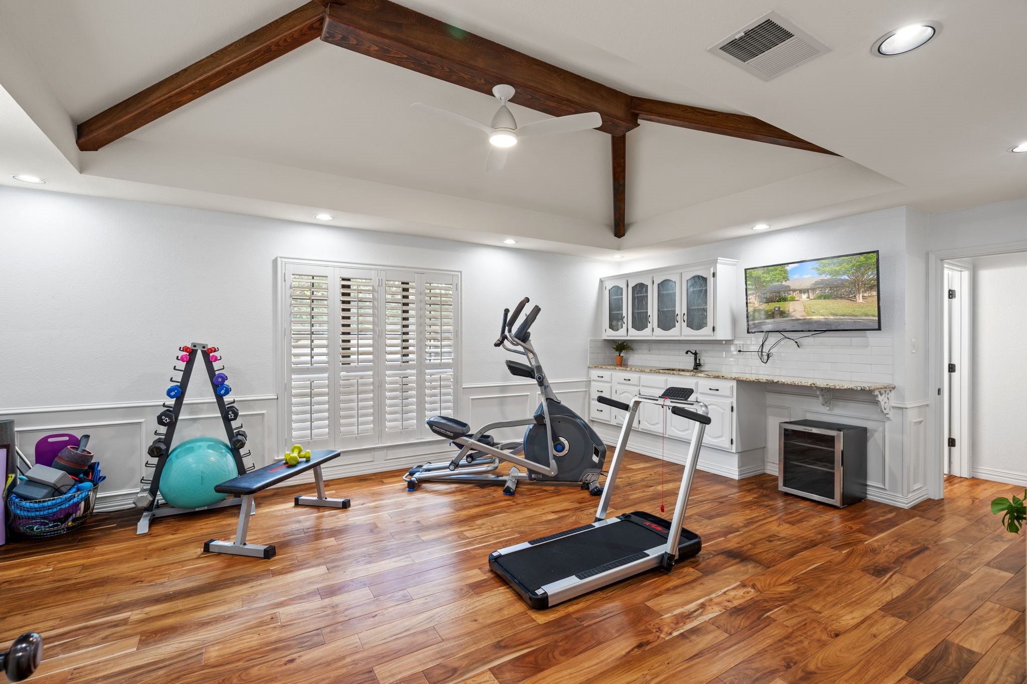 2103 Lake Country Drive Arlington TX 76012