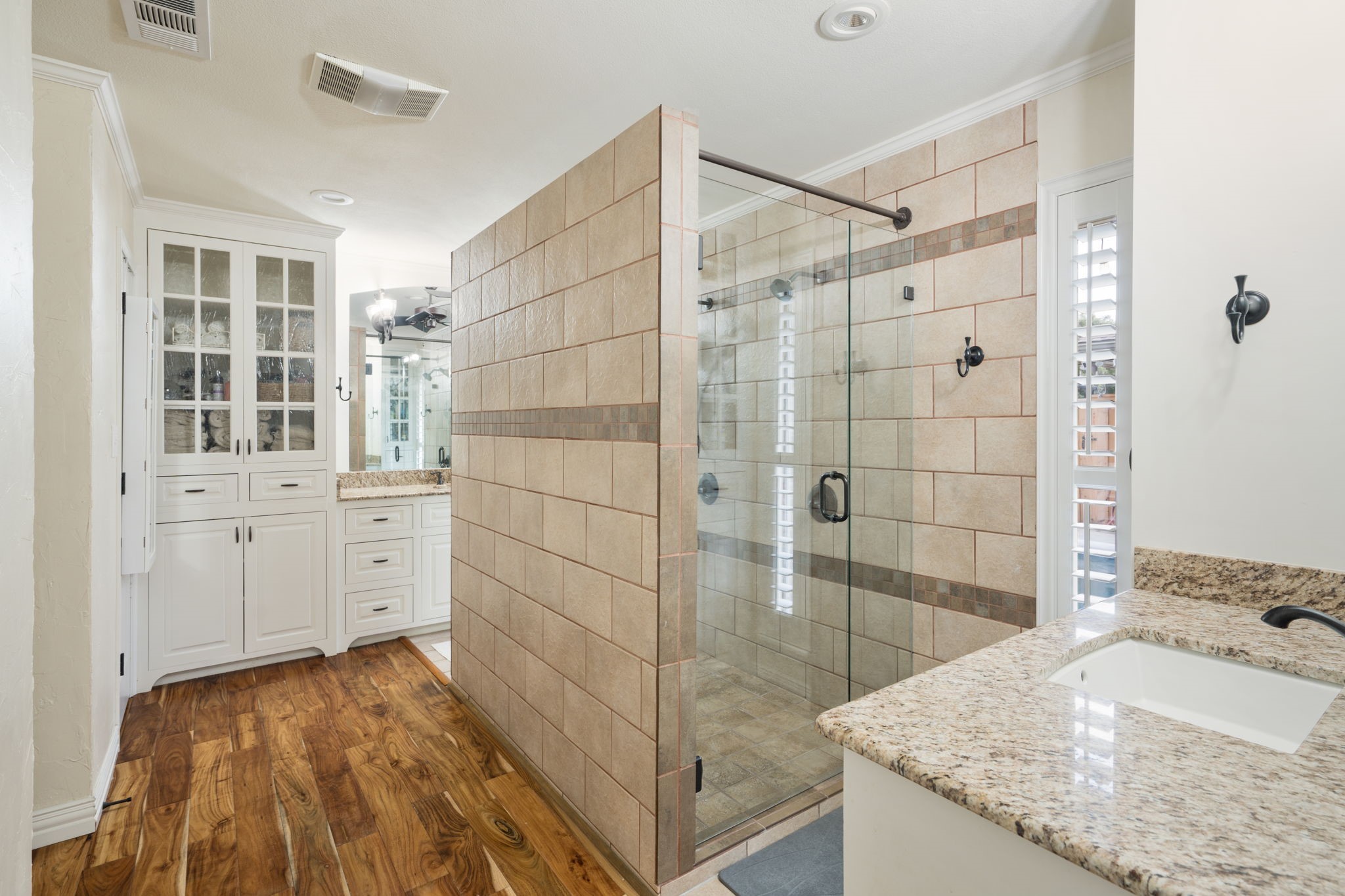 2103 Lake Country Drive Arlington TX 76012