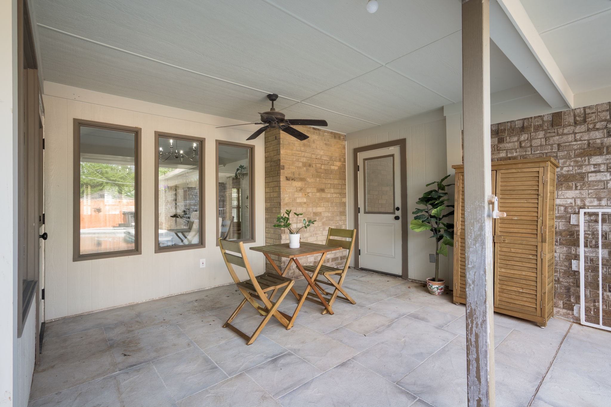 2103 Lake Country Drive Arlington TX 76012