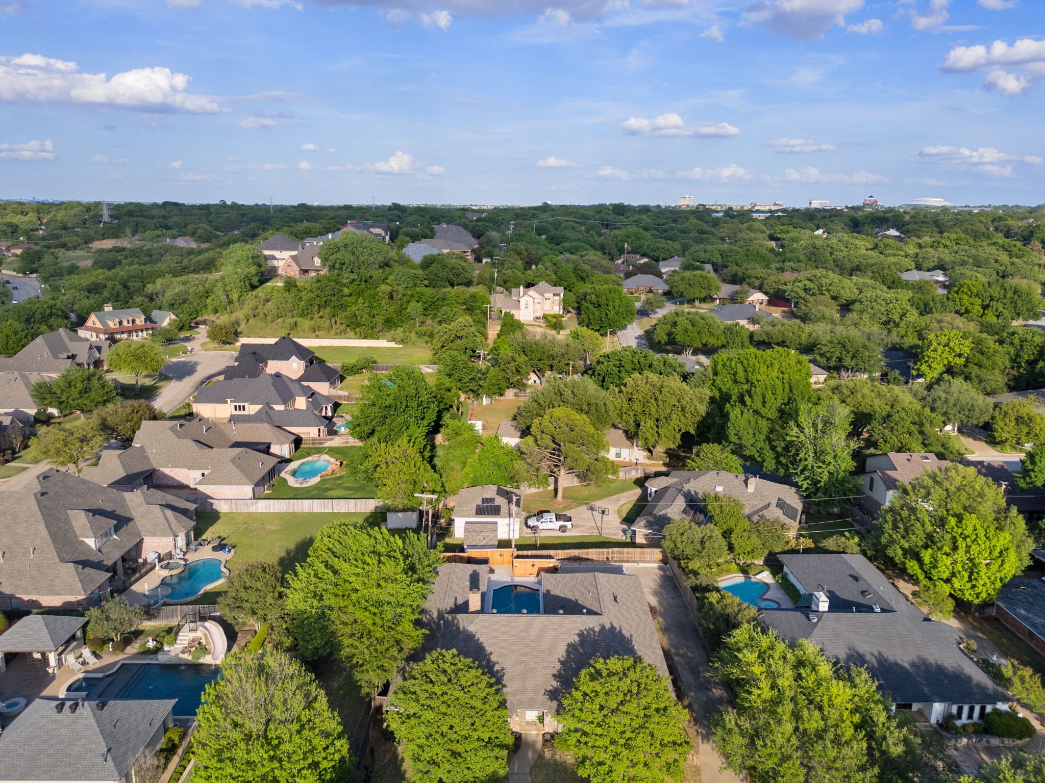 2103 Lake Country Drive Arlington TX 76012