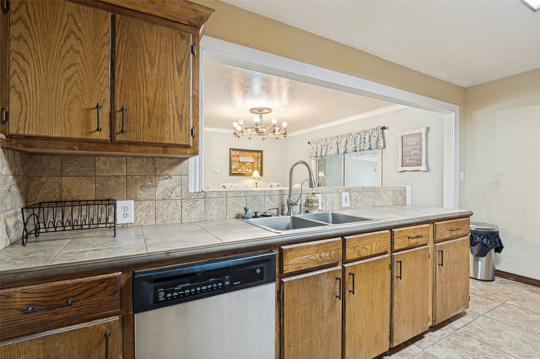237 Southwood Drive Lancaster TX 75146