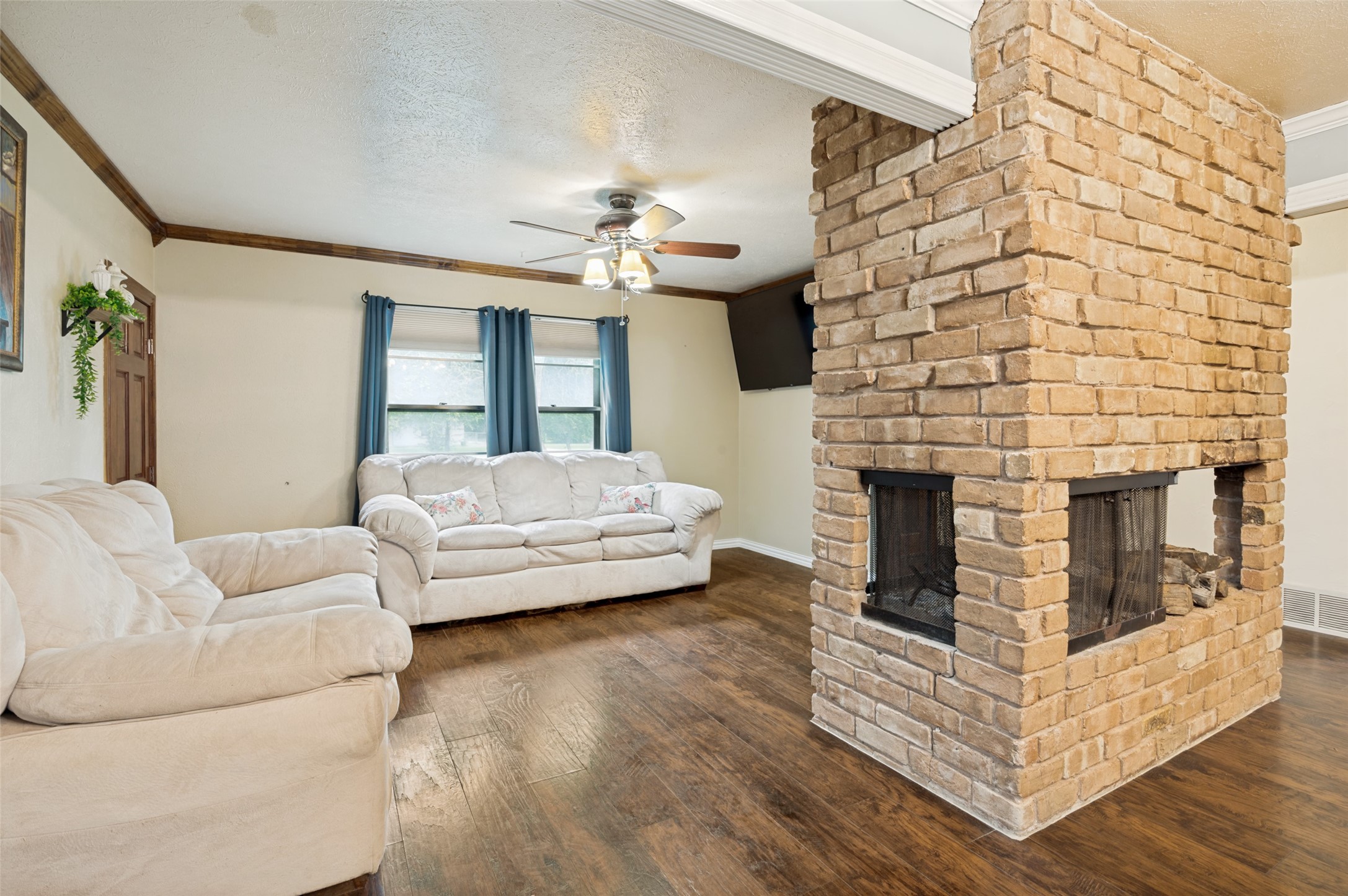 237 Southwood Drive Lancaster TX 75146
