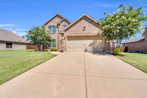 1525 Oak Park Lane Cedar Hill TX 75104