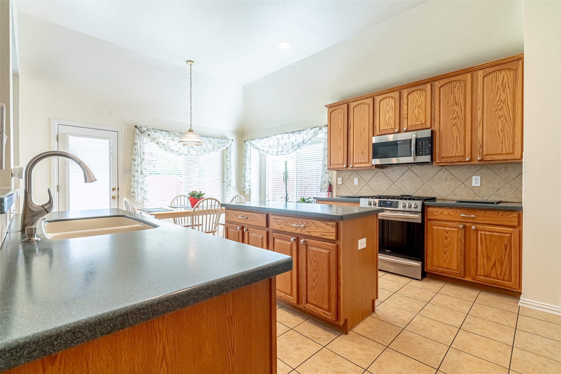 4401 Double Oak Lane Fort Worth TX 76123