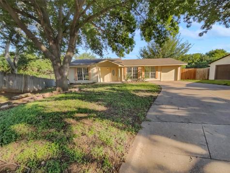 4800 Sugar Tree Court Arlington TX 76017