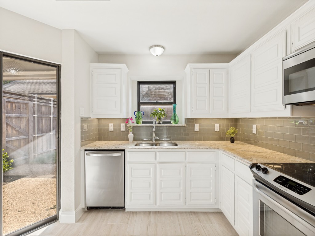 4010 Rive Lane Addison TX 75001
