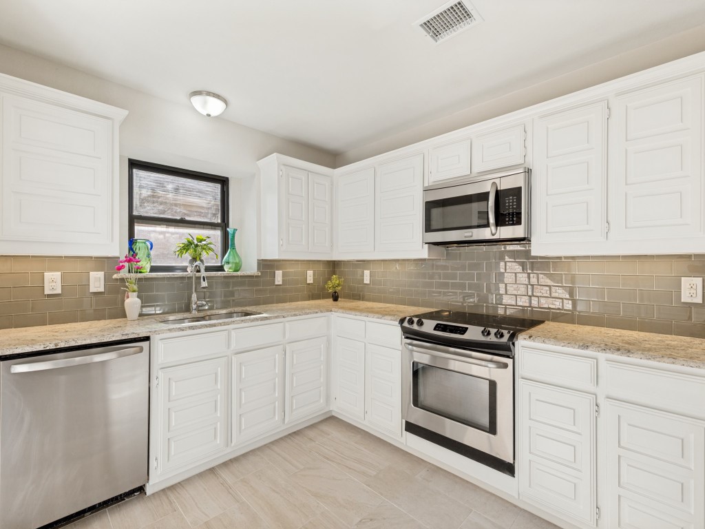 4010 Rive Lane Addison TX 75001