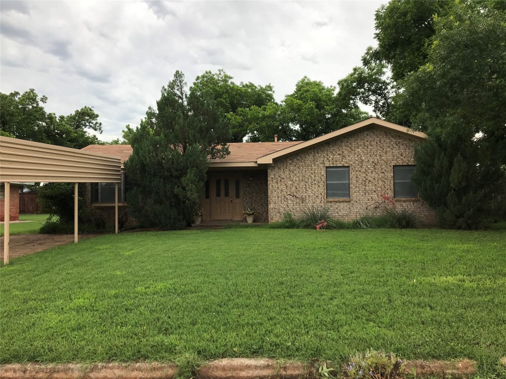 716 Starlight Drive Seymour TX 76380