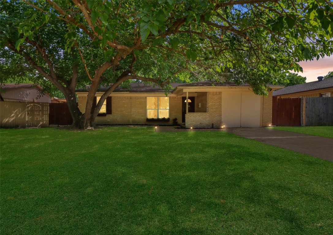 2220 Anita Drive Mesquite TX 75149