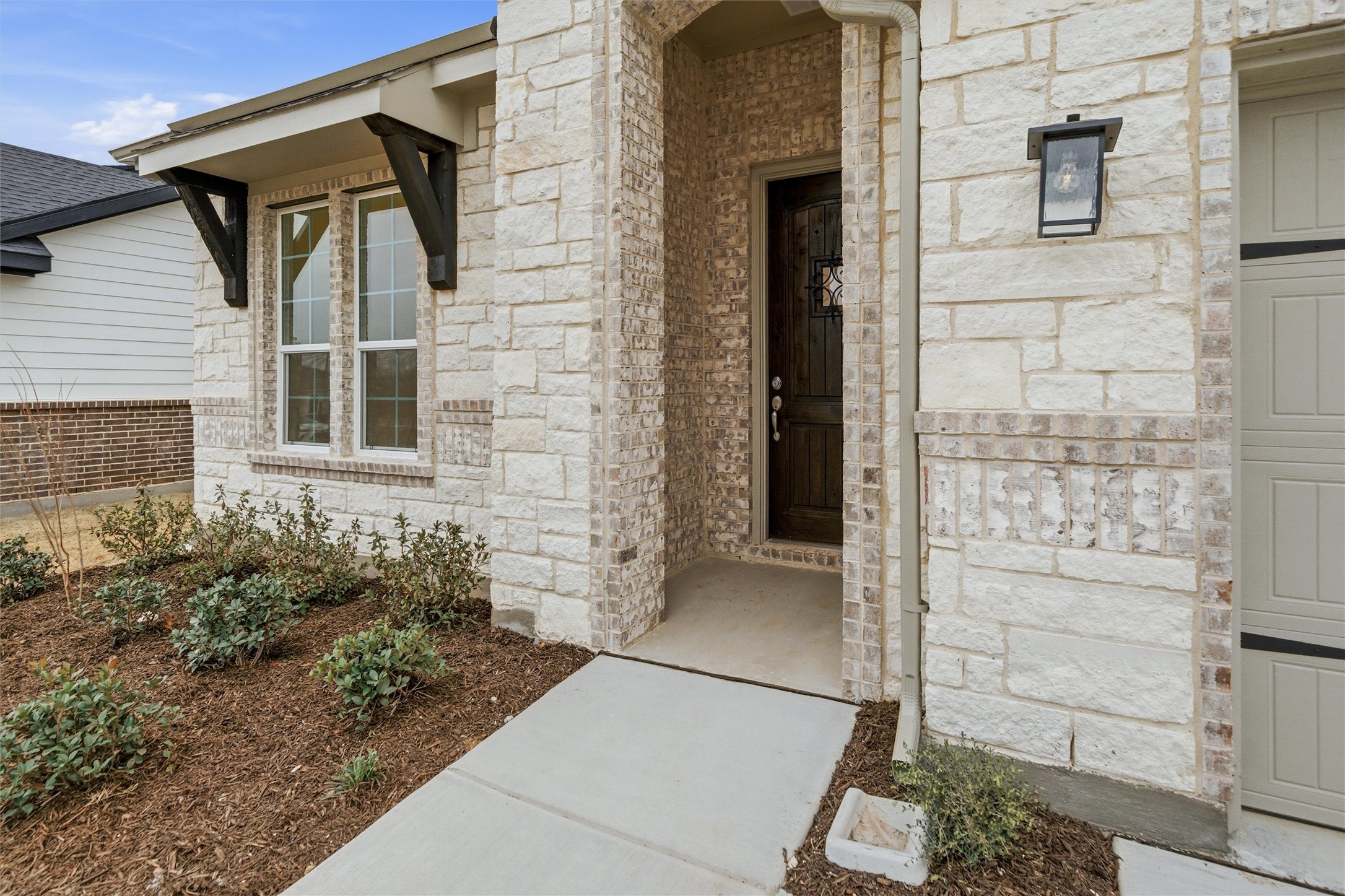 1228 Sabine River Lane Springtown TX 76082