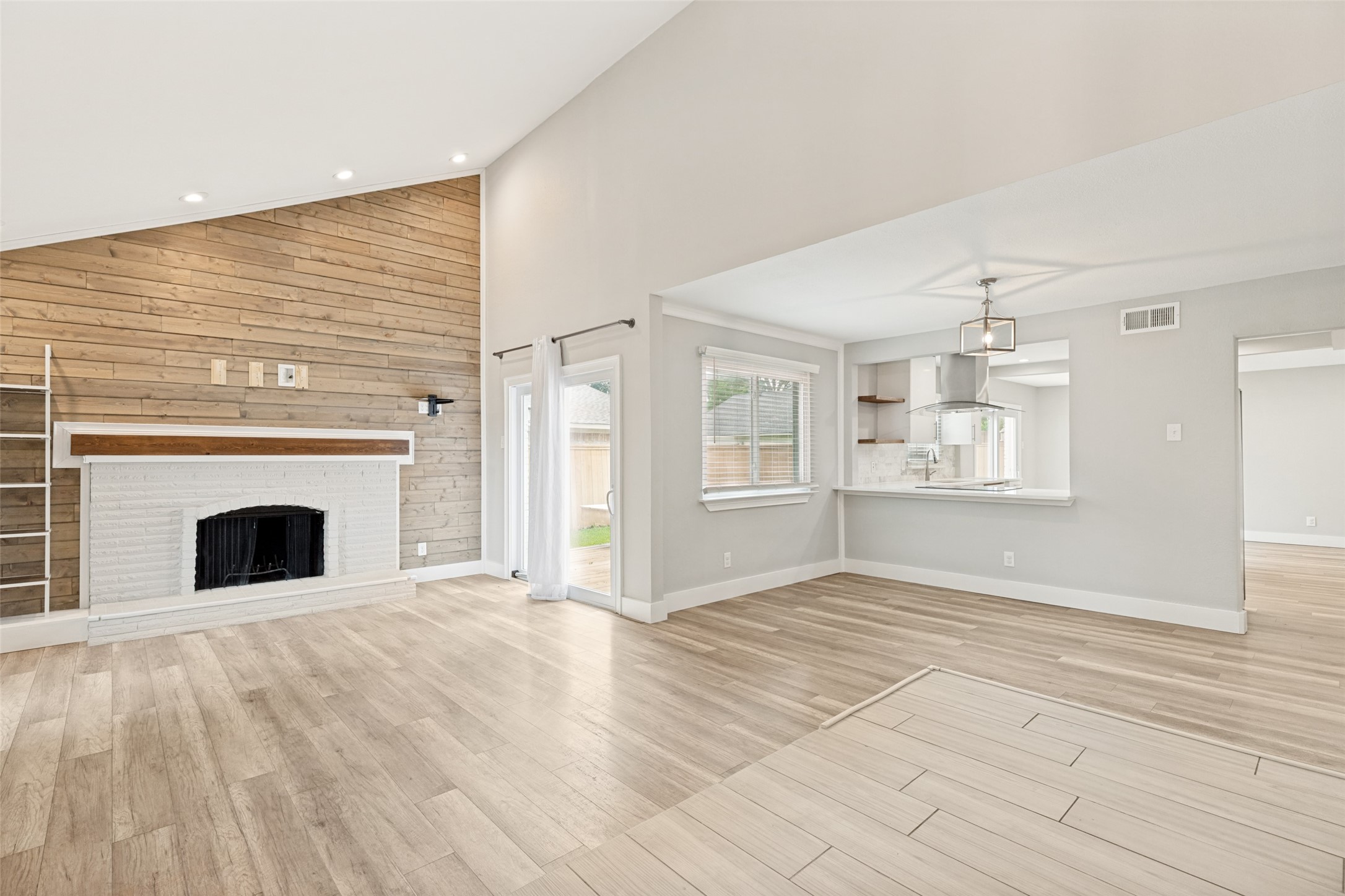 2114 Wheaton Drive Richardson TX 75081
